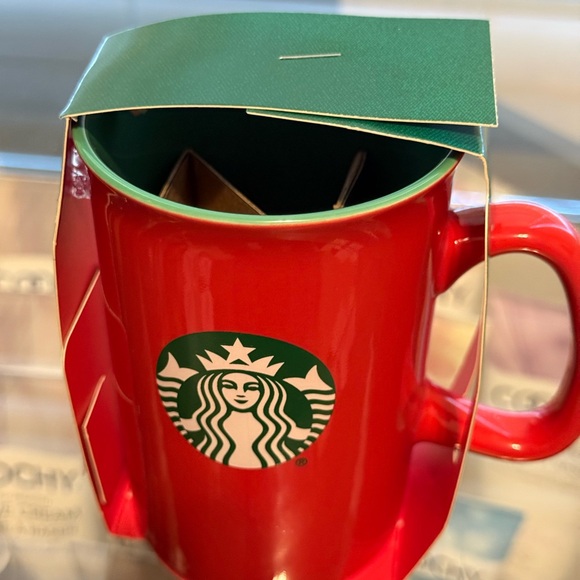 Starbucks Glossy Red Mug - Picture 4 of 8